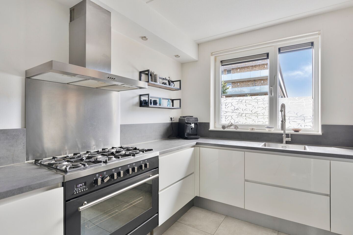 Hoekwoning te koop: Spirealaan 56, Heerhugowaard