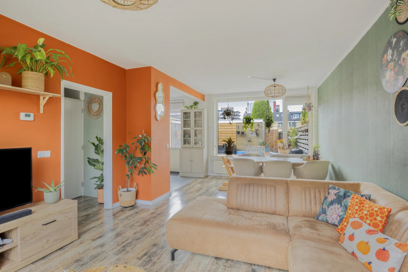 Tussenwoning te koop: Wilgenlaan 22, Heerhugowaard