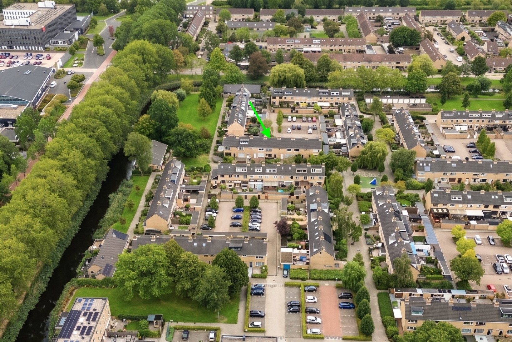Tussenwoning te koop: Azalealaan 24, Heerhugowaard