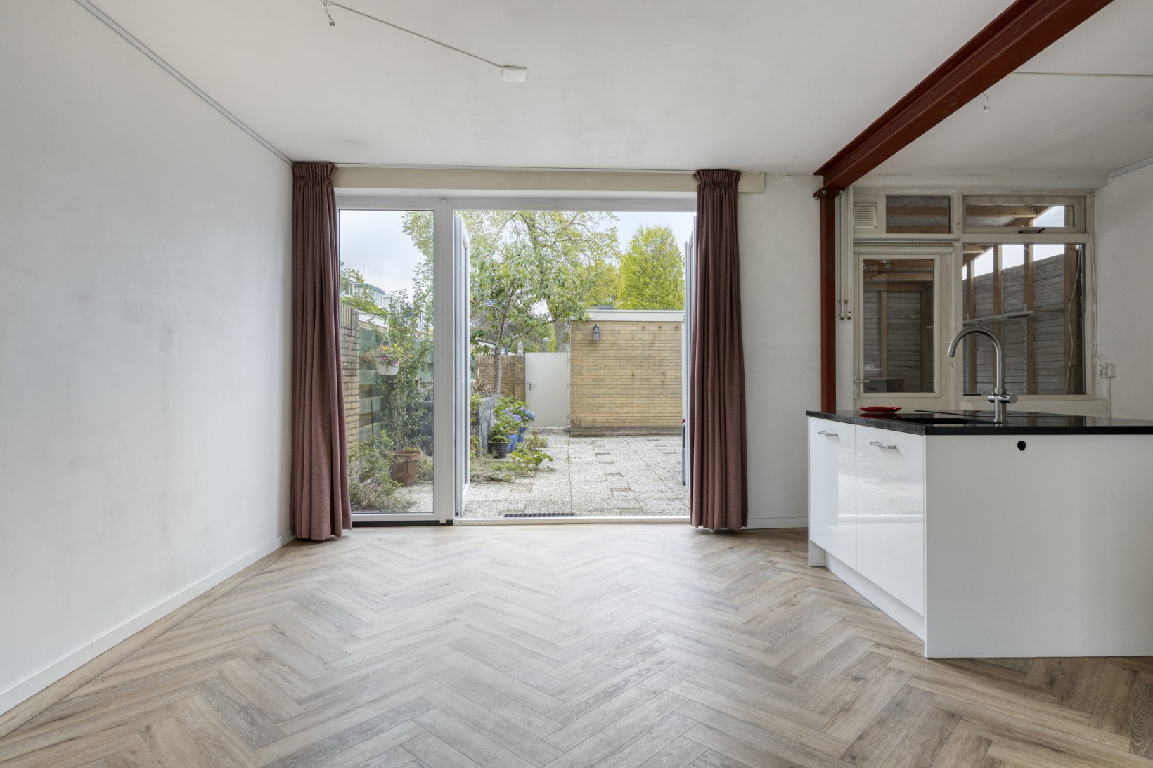 Tussenwoning te koop: Azalealaan 24, Heerhugowaard