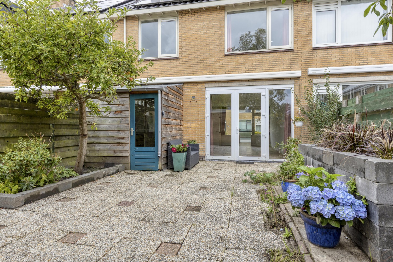 Tussenwoning te koop: Azalealaan 24, Heerhugowaard