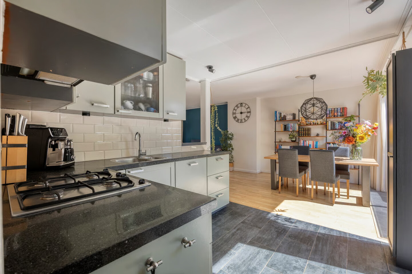 Tussenwoning te koop: Ribeslaan 5, Heerhugowaard