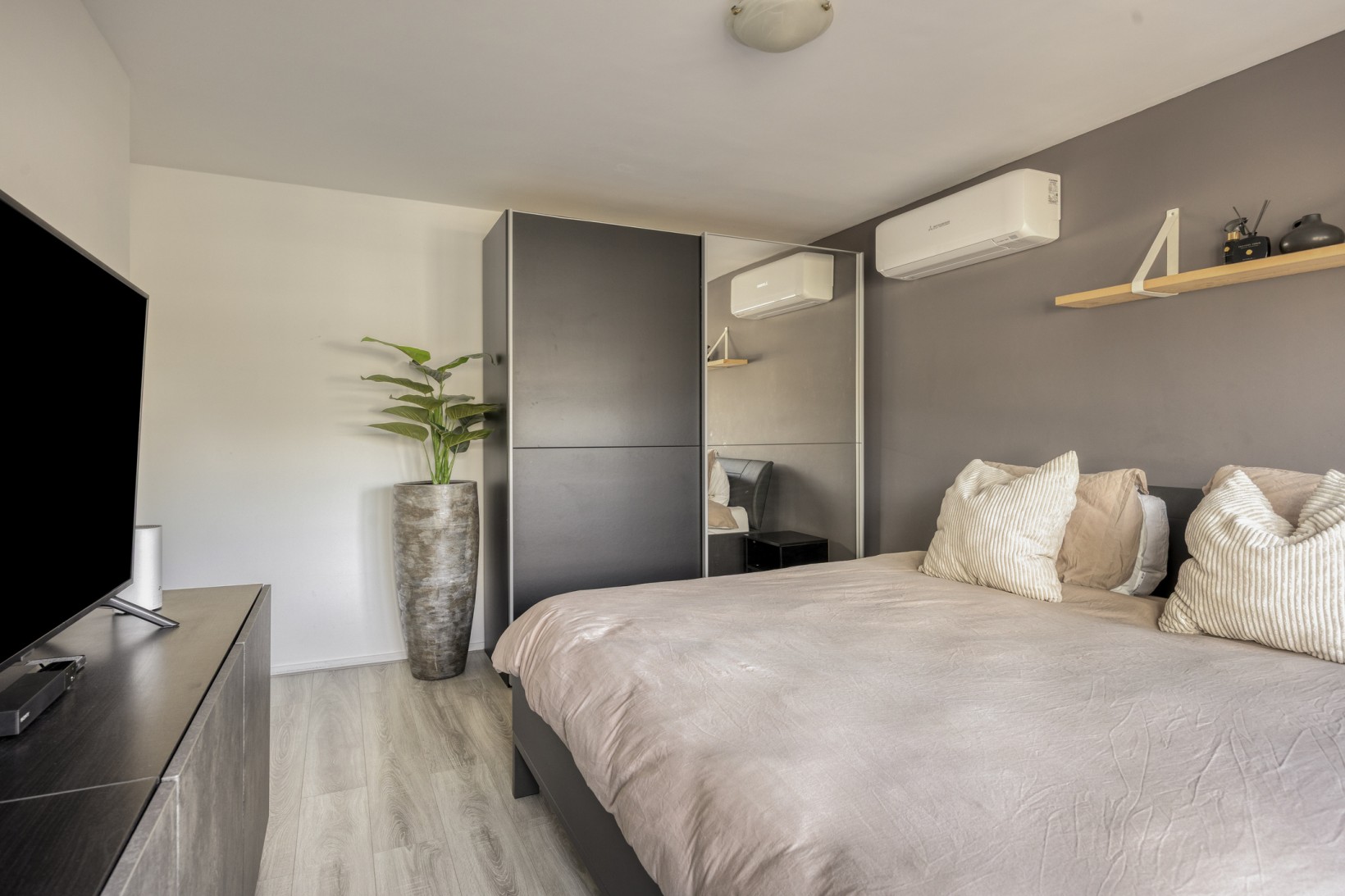Hoekwoning te koop: Goudenregenlaan 20, Heerhugowaard