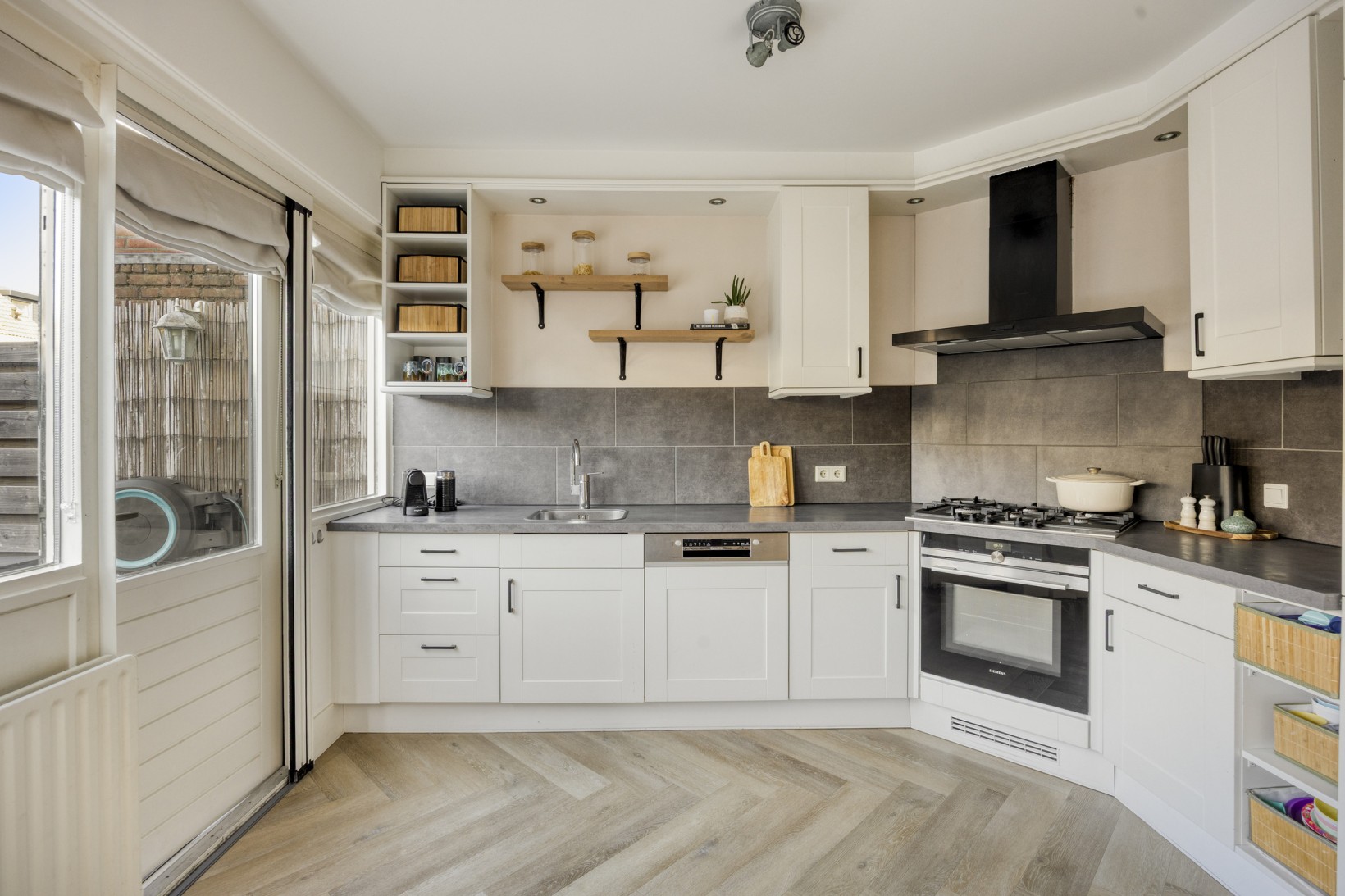 Hoekwoning te koop: Goudenregenlaan 20, Heerhugowaard