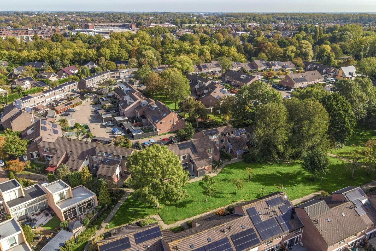 Tussenwoning te koop: Bergkristal 72, Heerhugowaard