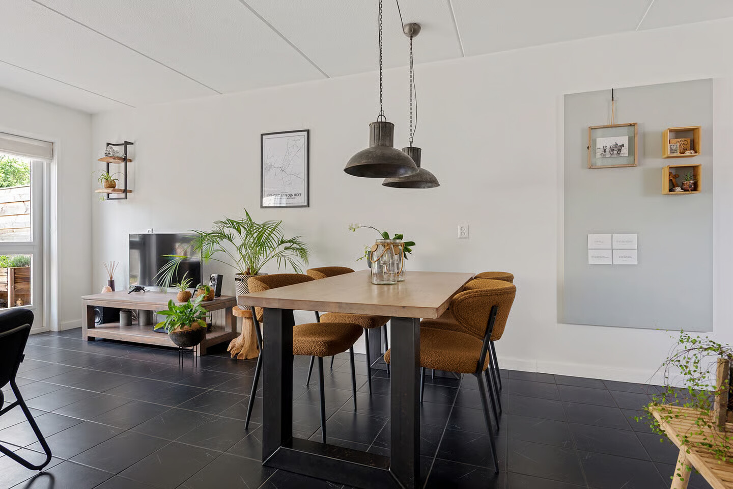 Tussenwoning te koop: Loodwitmolen 37, Heerhugowaard