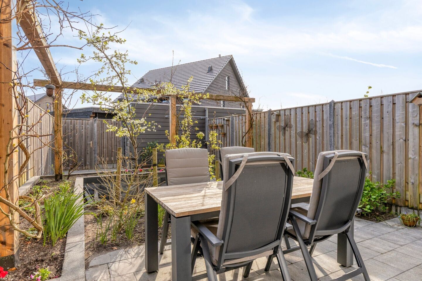 Tussenwoning te koop: Vrederiksakker 26, Heerhugowaard
