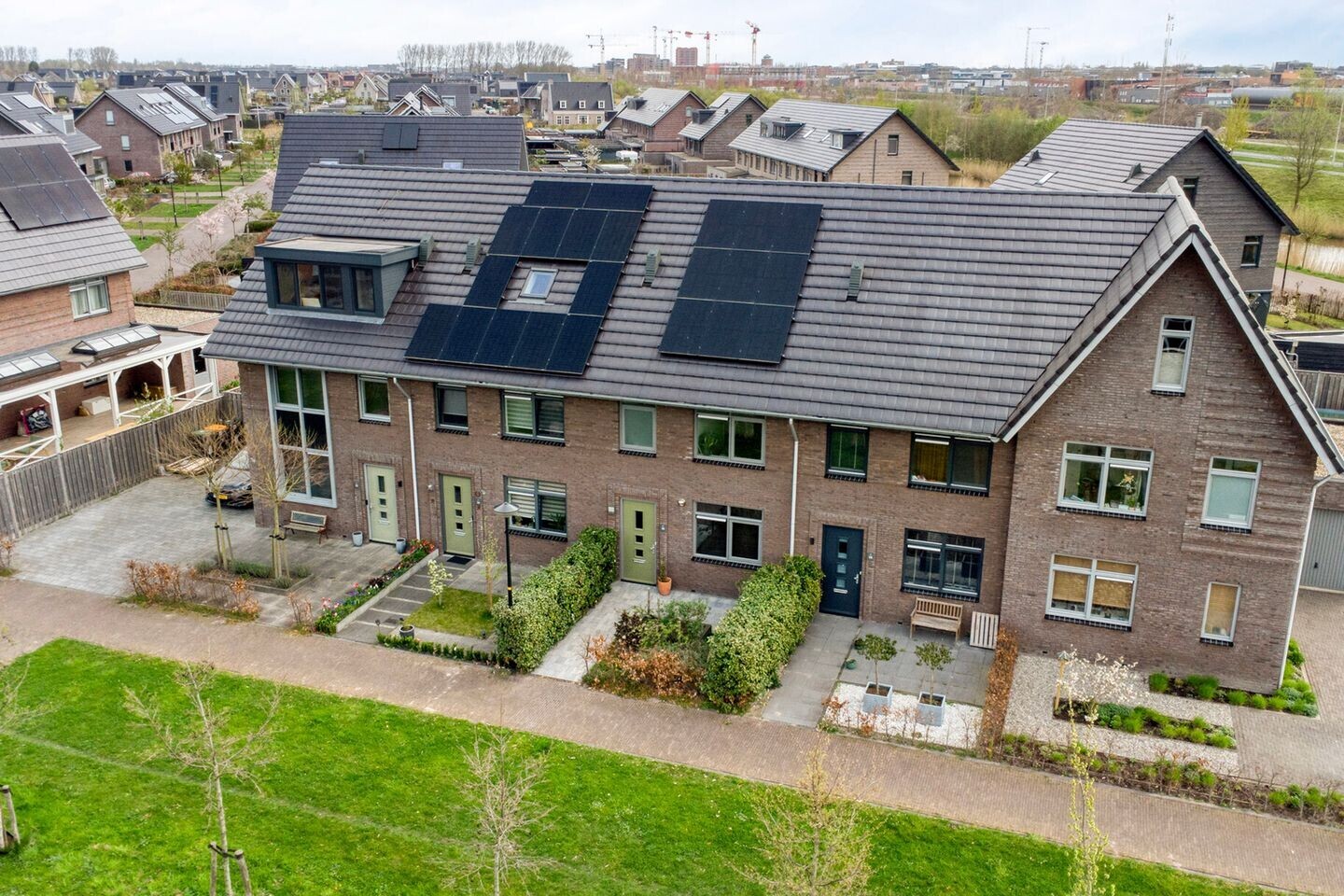 Tussenwoning te koop: Vrederiksakker 26, Heerhugowaard