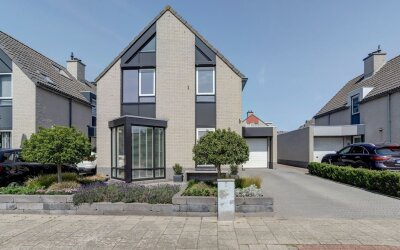 Zwarte Dolfijn 65