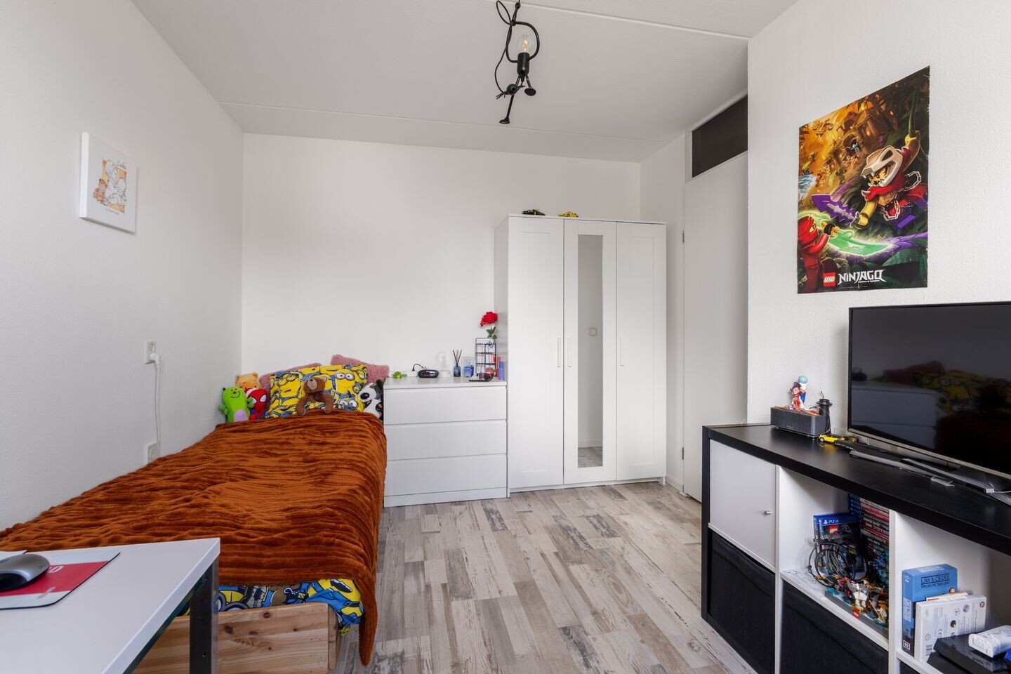 Hoekwoning te koop: Moerbeeklaan 1, Heerhugowaard