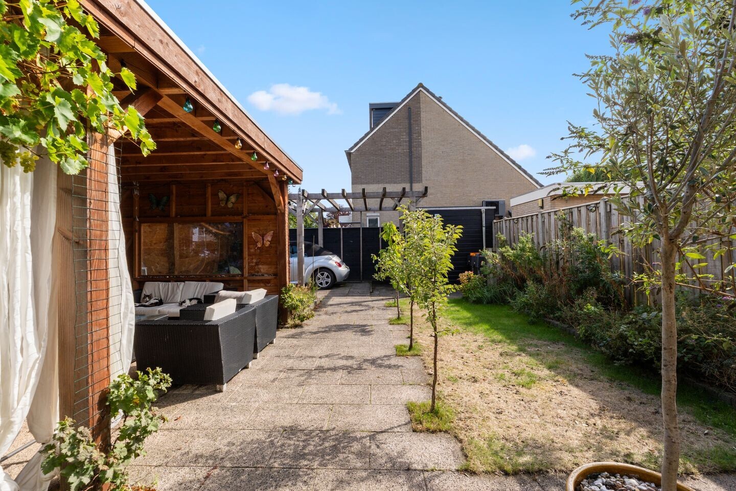 Hoekwoning te koop: Moerbeeklaan 1, Heerhugowaard