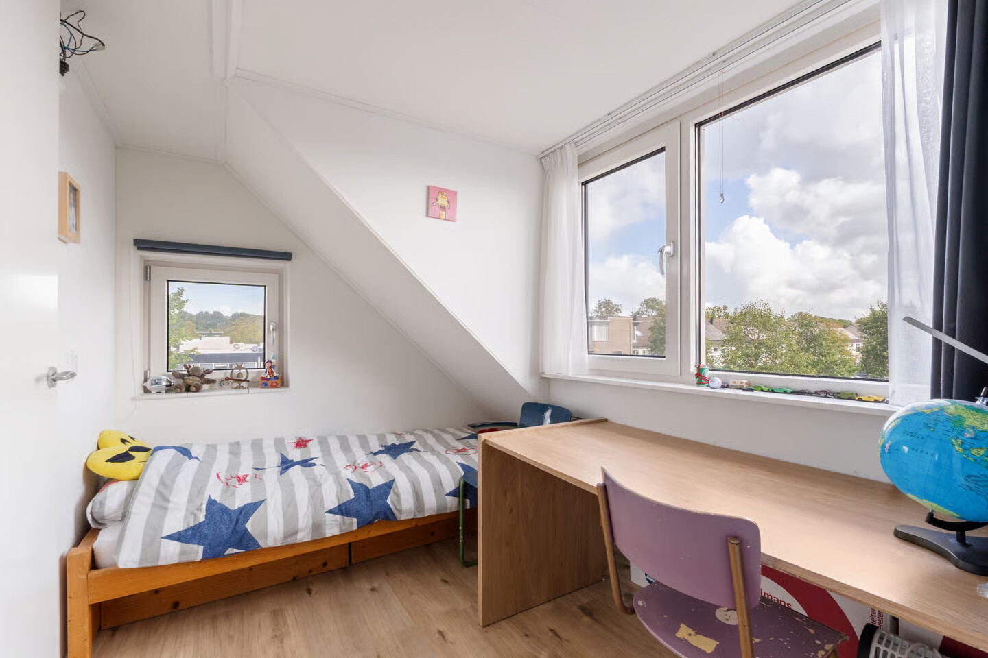 Hoekwoning te koop: Moerbeeklaan 1, Heerhugowaard