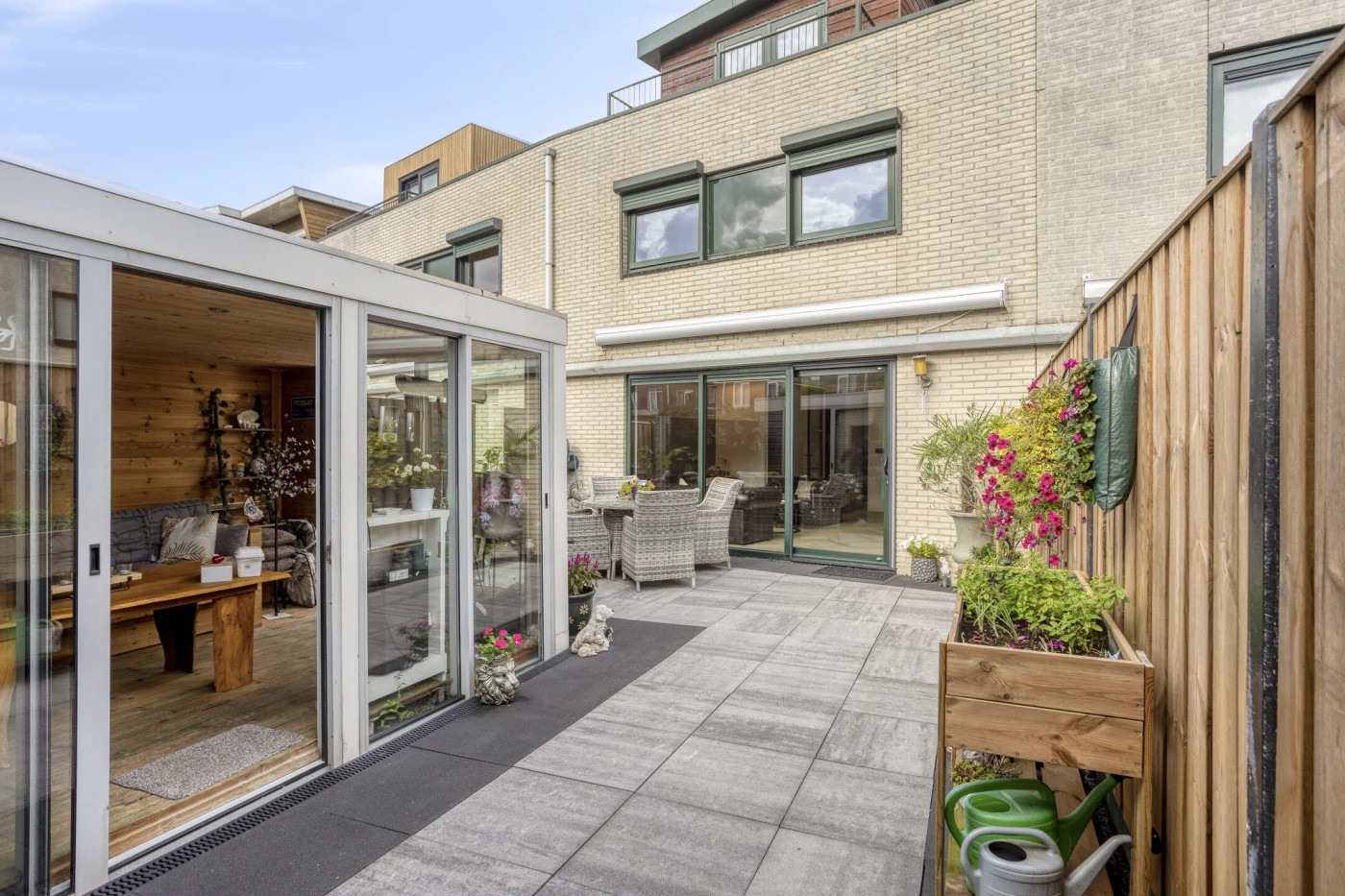 Tussenwoning te koop: Anna Clasina op 't Landtplantsoen 106, Heerhugowaard
