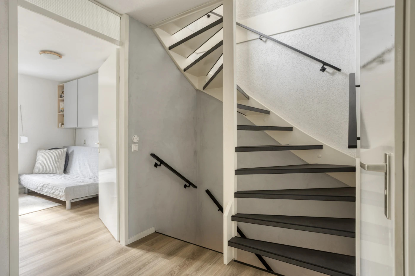 Tussenwoning te koop: Anna Clasina op 't Landtplantsoen 106, Heerhugowaard