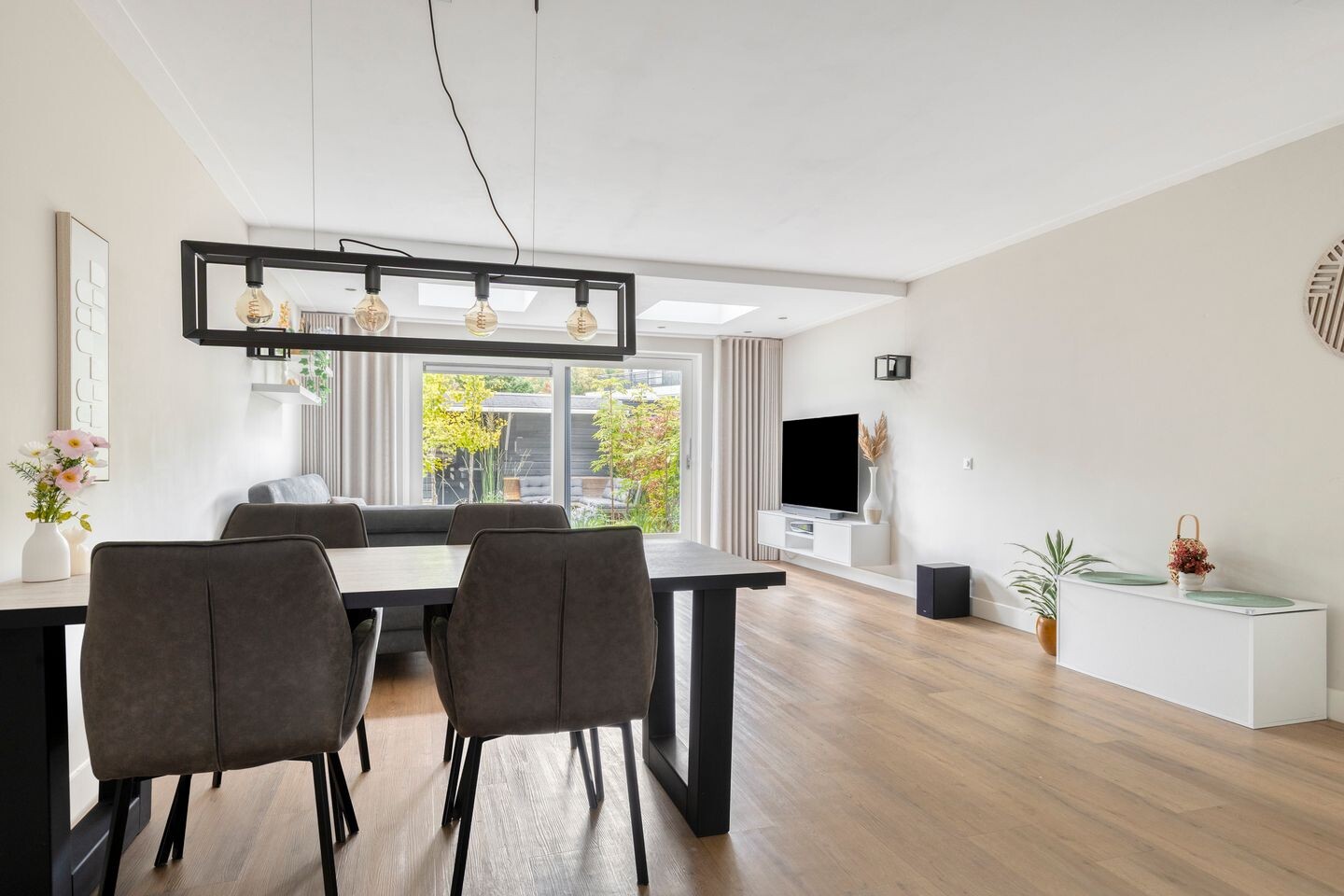 Tussenwoning te koop: Huygenhoekring 237, Heerhugowaard