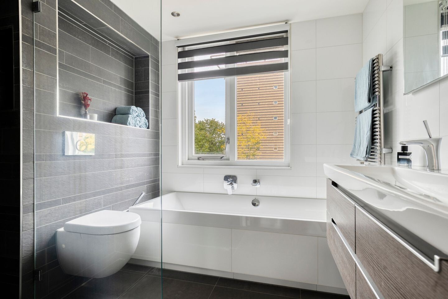 Tussenwoning te koop: Huygenhoekring 237, Heerhugowaard