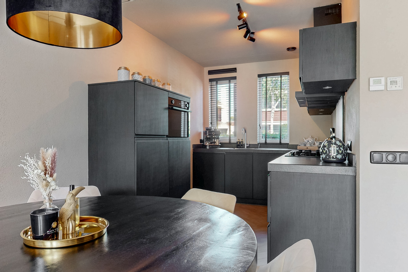 Tussenwoning te koop: Witte Klaverweide 8, Heerhugowaard