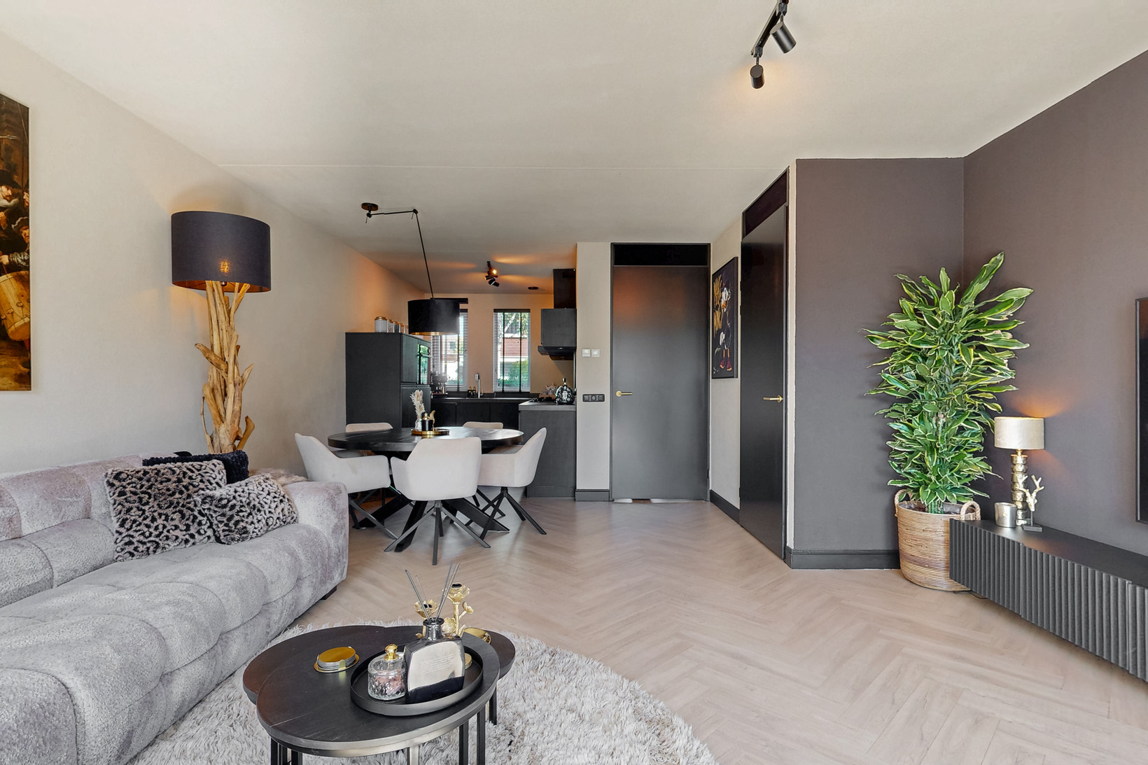 Tussenwoning te koop: Witte Klaverweide 8, Heerhugowaard