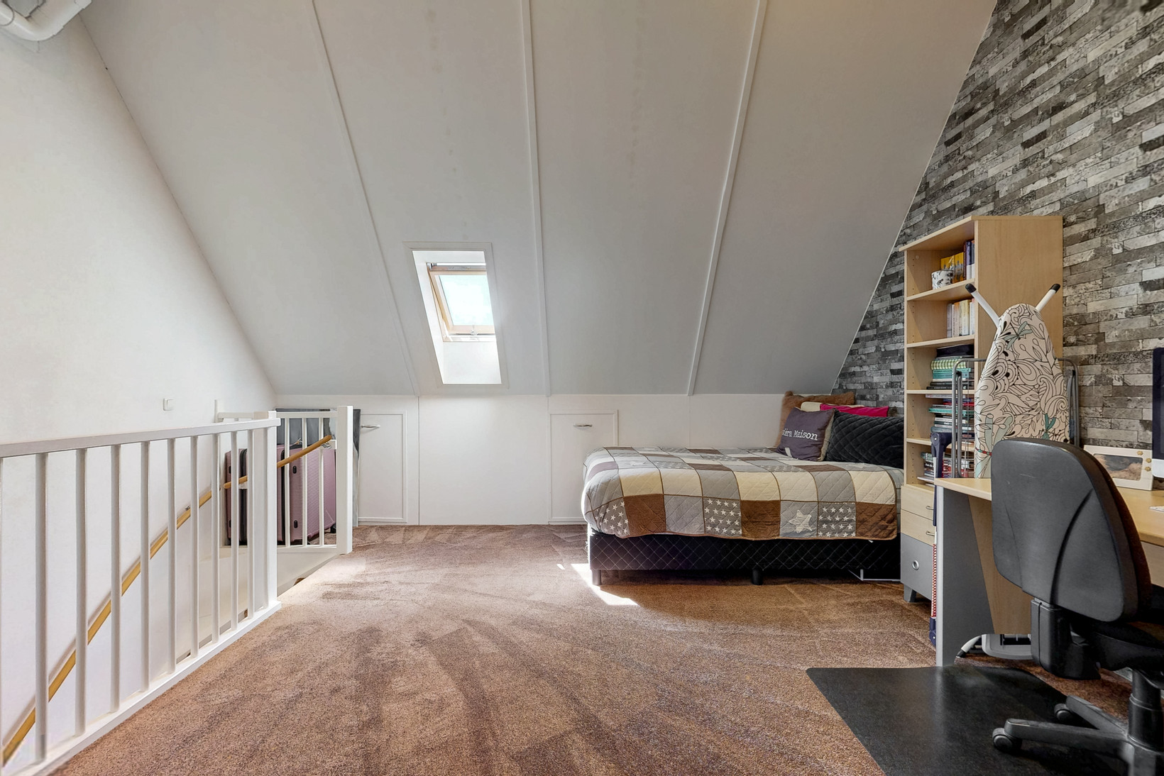 Tussenwoning te koop: Witte Klaverweide 8, Heerhugowaard