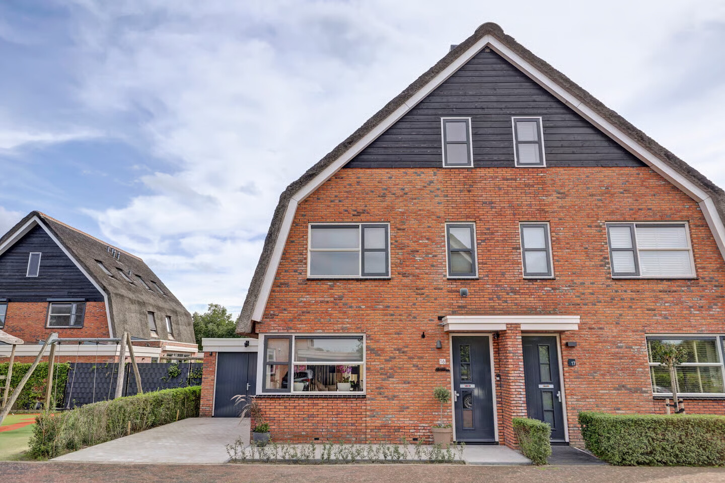 Twee-onder-één-kap te koop: Pinksterbloem erf 16, Heerhugowaard