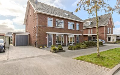 Oeverzeggew. 6