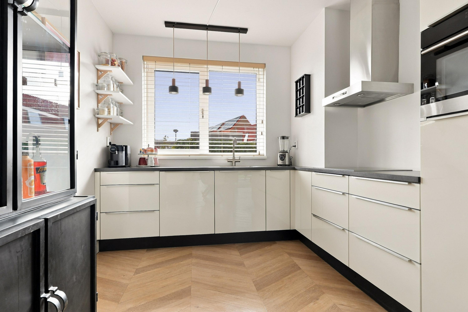 Tussenwoning te koop: Koekoekstraat 5, Heerhugowaard