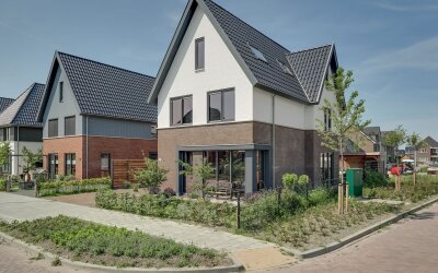 Jan van de. 28