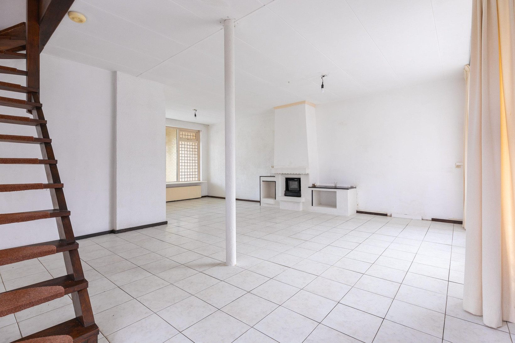 Hoekwoning te koop: Radboudstraat 37, Hoogwoud