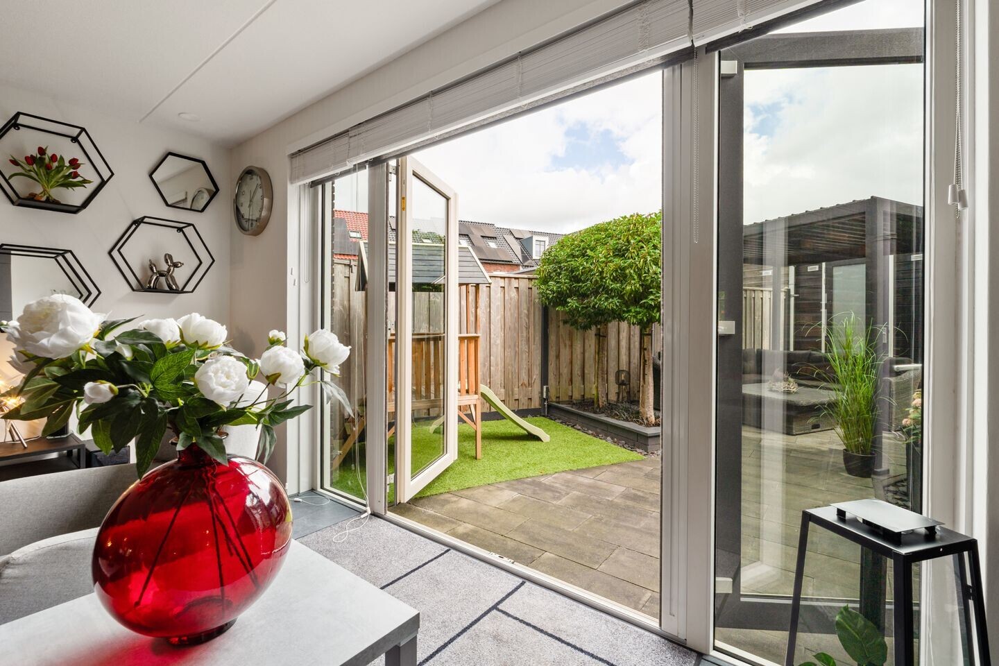 Tussenwoning te koop: Westeinde 37, Broek Op Langedijk