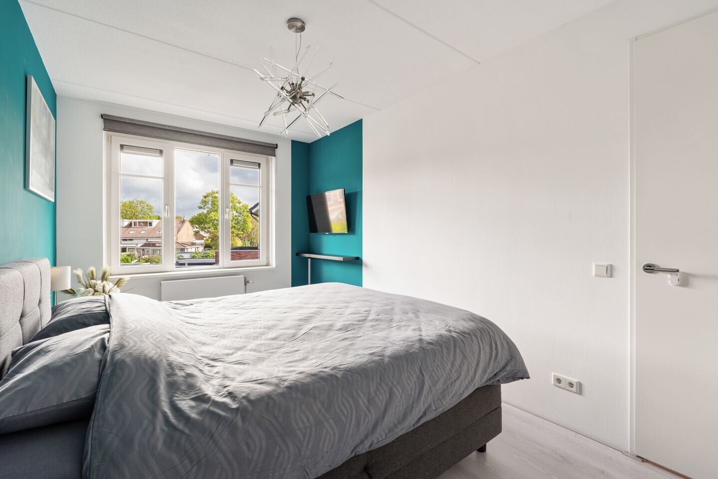 Tussenwoning te koop: Westeinde 37, Broek Op Langedijk