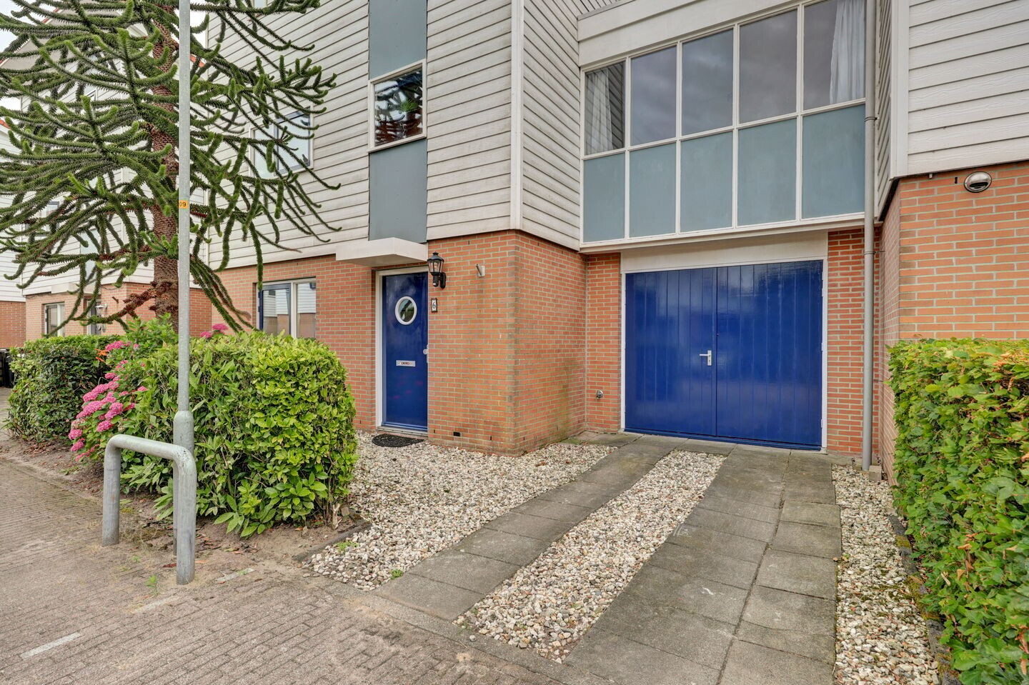 Tussenwoning te koop: schepenen 6, Zuid-Scharwoude
