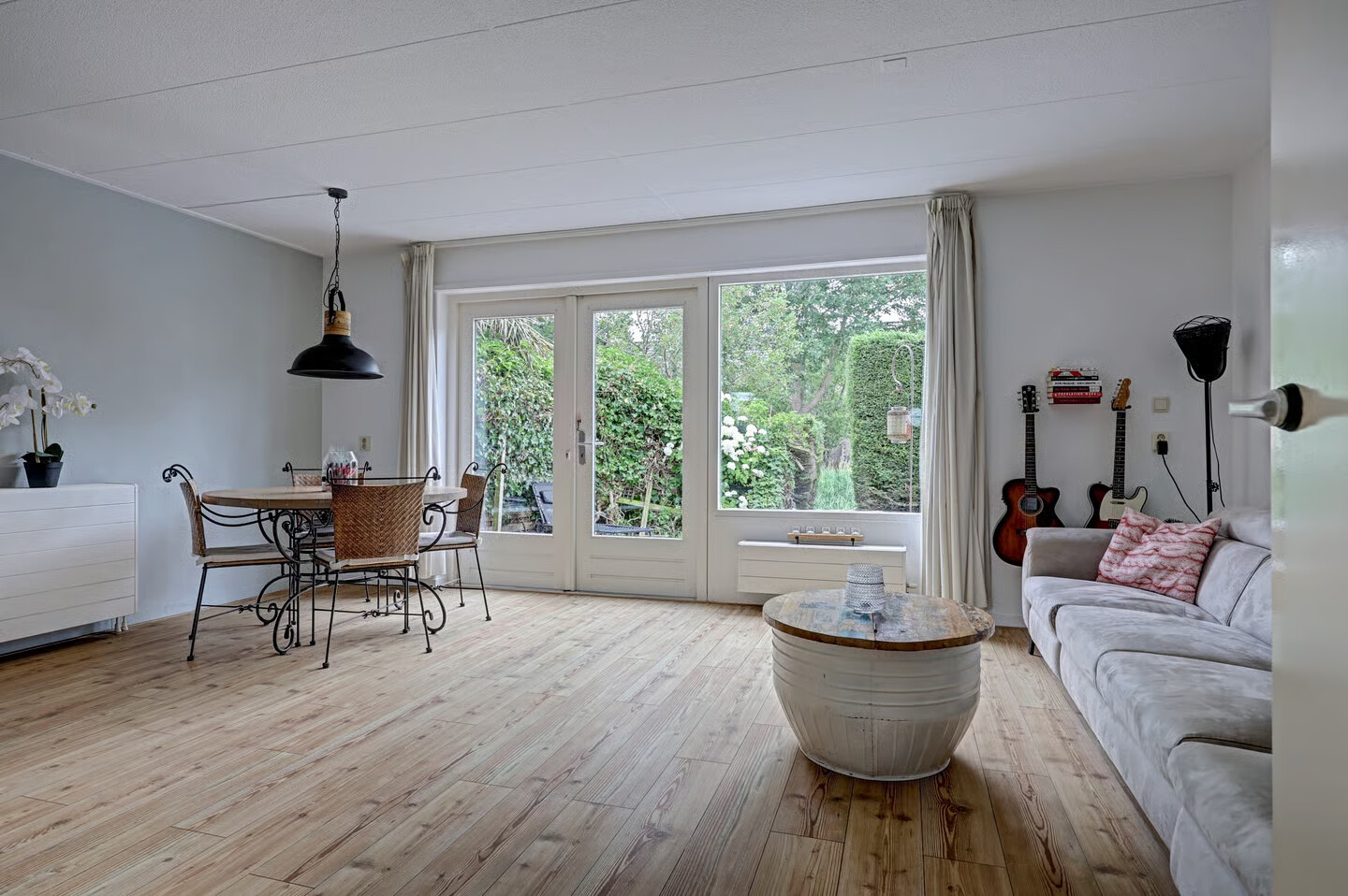 Tussenwoning te koop: schepenen 6, Zuid-Scharwoude