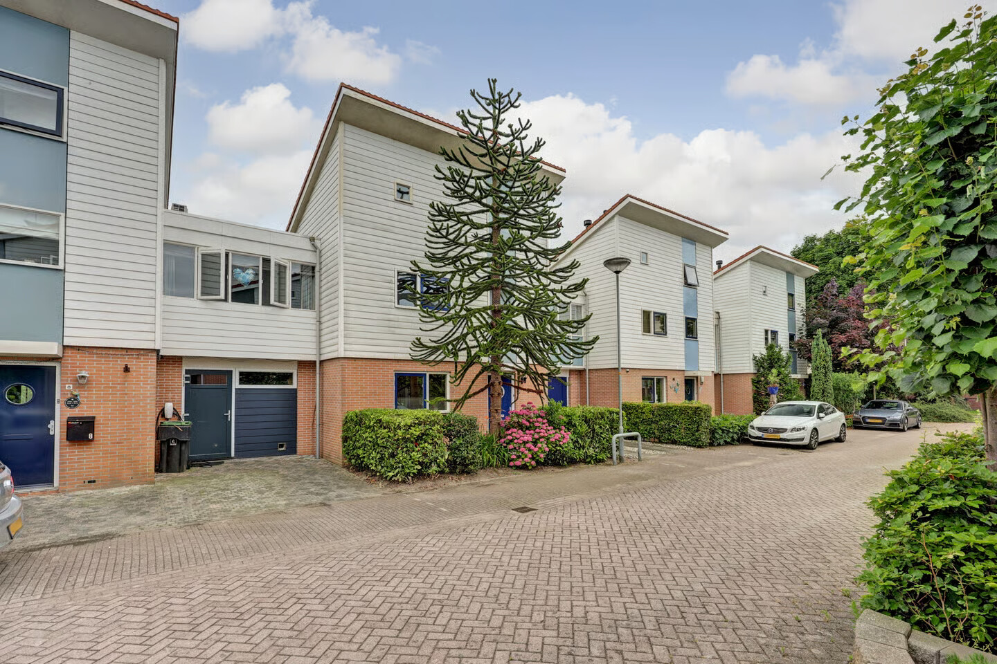 Tussenwoning te koop: schepenen 6, Zuid-Scharwoude