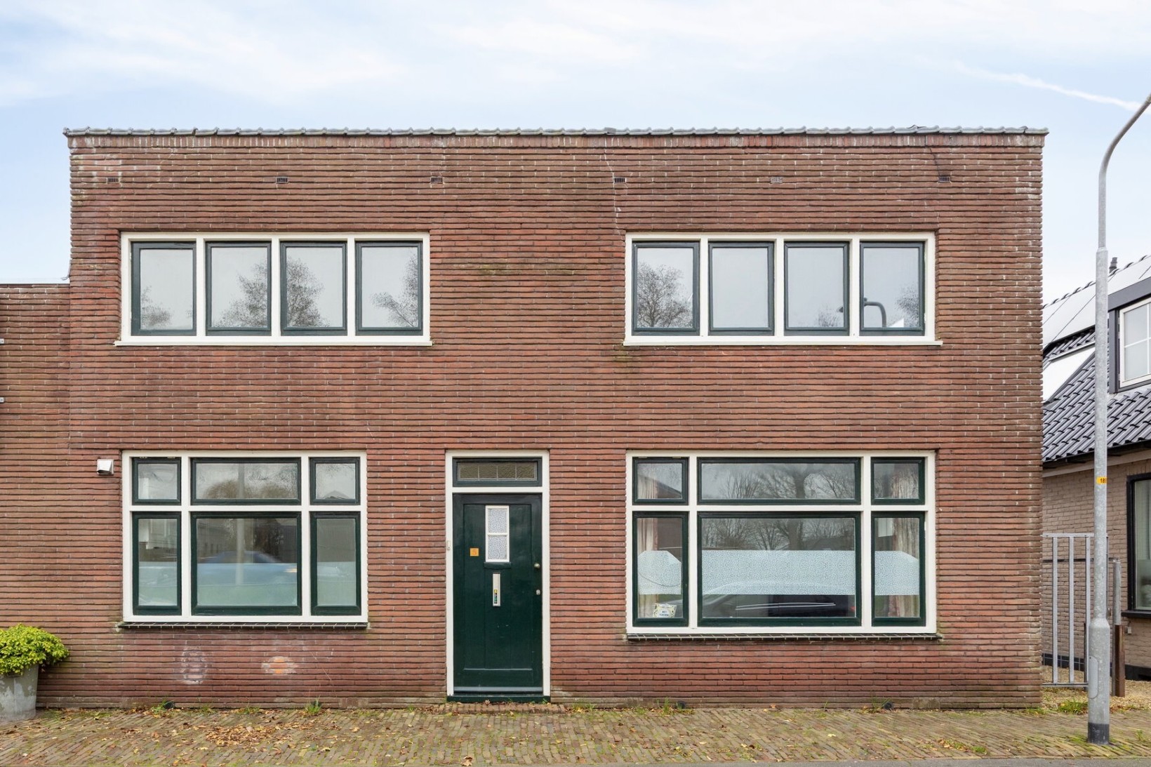Hoekwoning te koop: Handelskade 5, Noord-Scharwoude