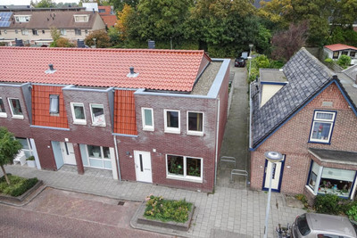 Oosterstraat 32