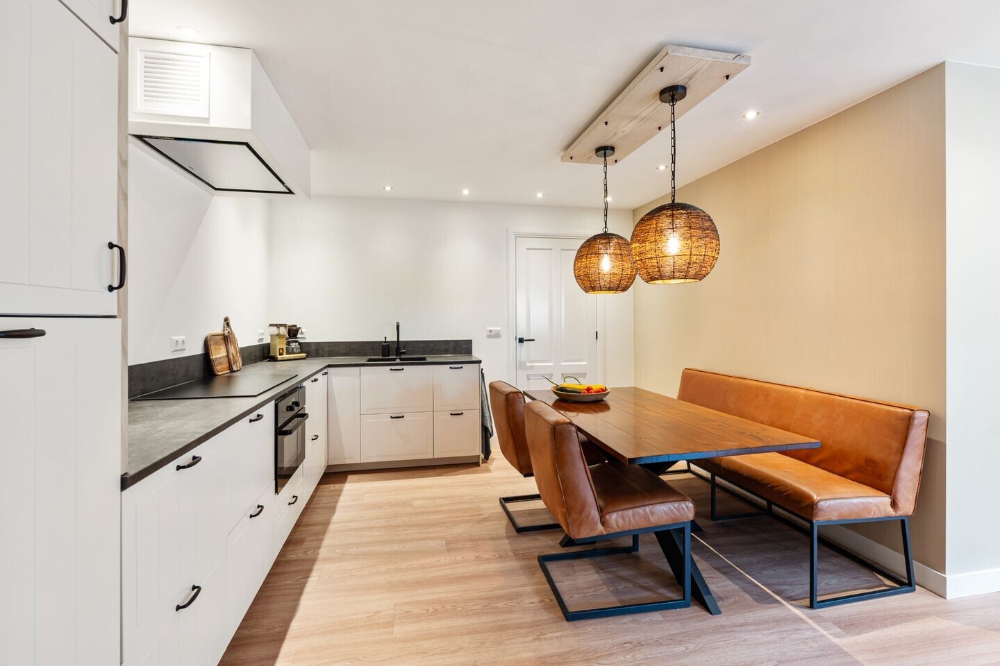 Twee-onder-één-kap te koop: Dorpsstraat 867, Oudkarspel