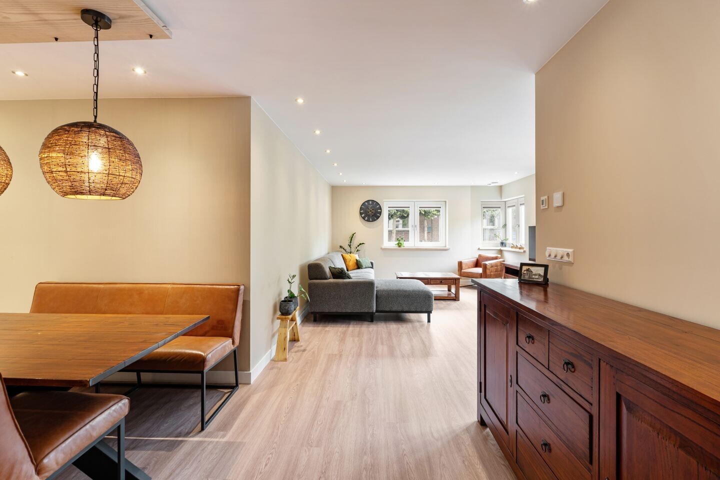 Twee-onder-één-kap te koop: Dorpsstraat 867, Oudkarspel
