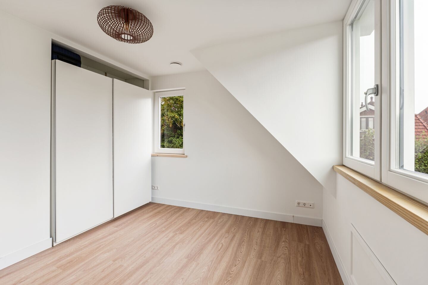 Twee-onder-één-kap te koop: Dorpsstraat 867, Oudkarspel
