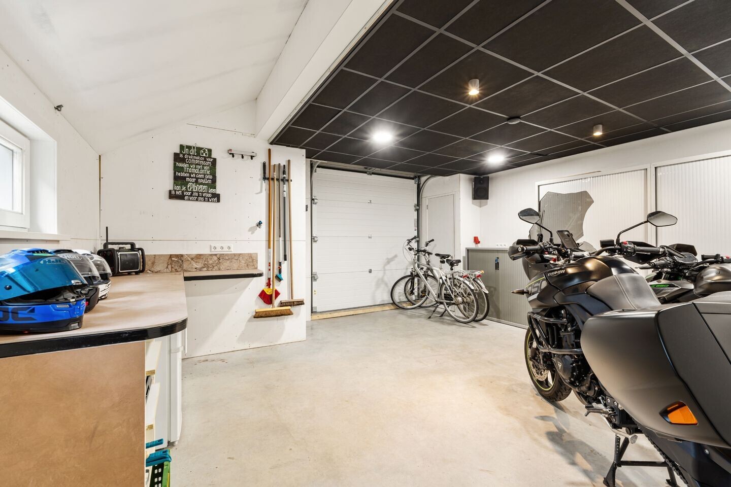 Twee-onder-één-kap te koop: Dorpsstraat 867, Oudkarspel