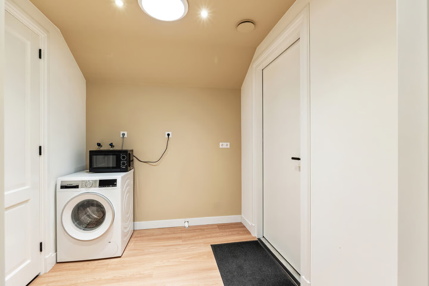 Twee-onder-één-kap te koop: Dorpsstraat 867, Oudkarspel