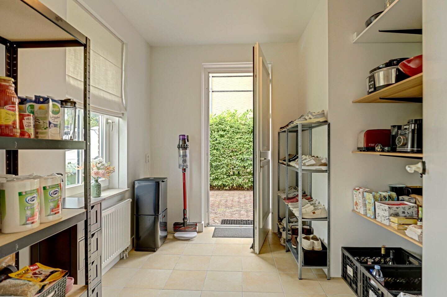 Vrijstaande woning te koop: Notarisappel 17, Winkel