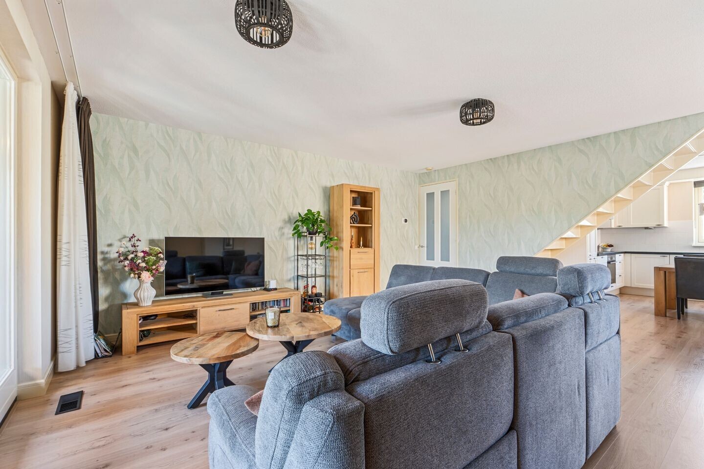 Tussenwoning te koop: Houtwerf 32, Waarland