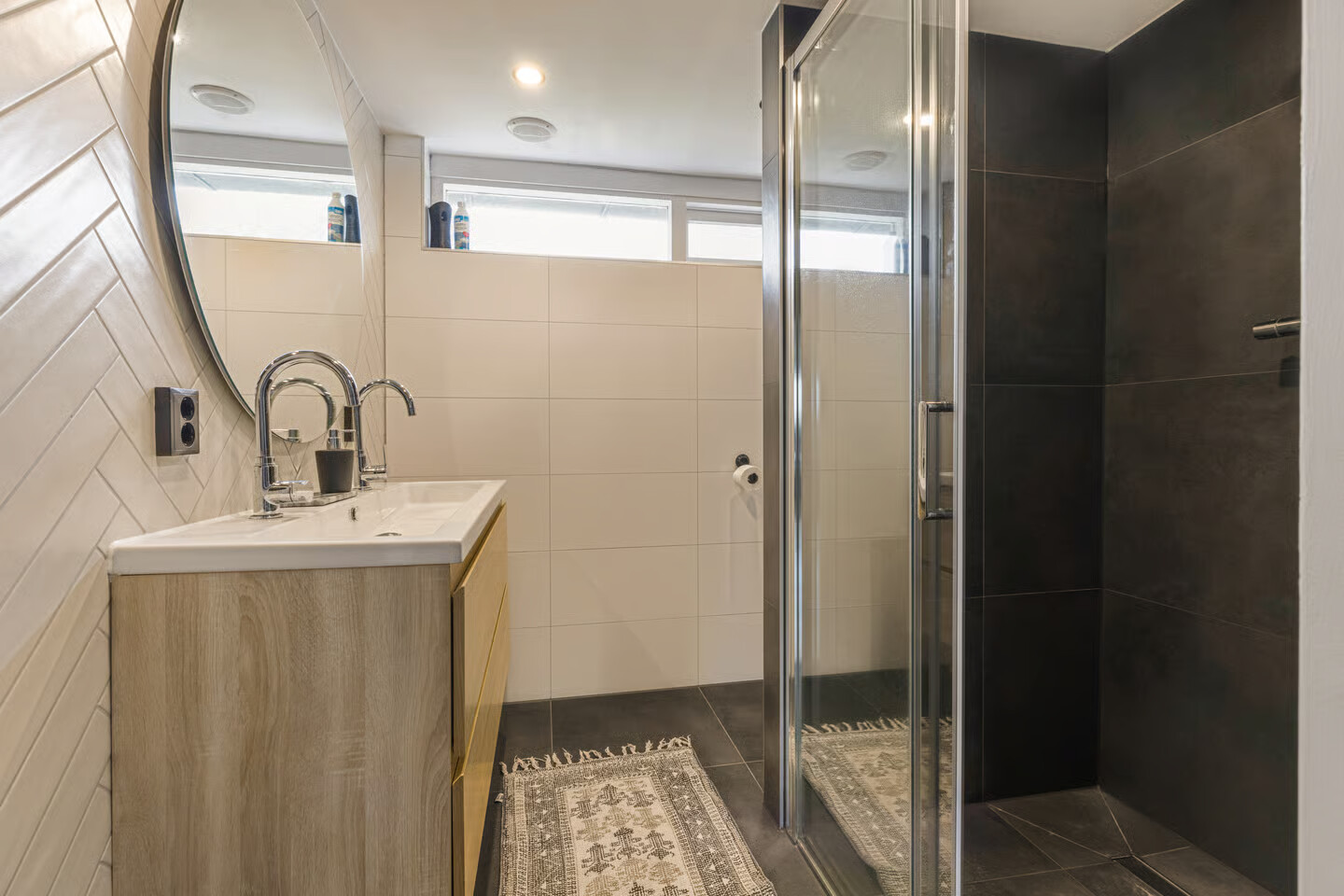 Hoekwoning te koop: Bloemstraat 9, Waarland