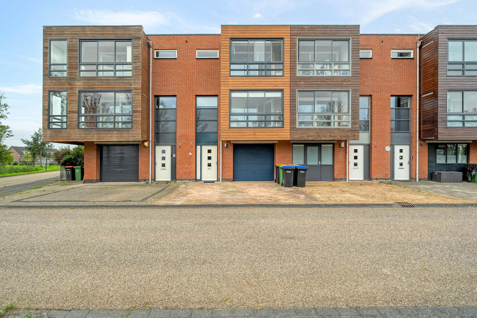 Tussenwoning te koop: de Wetering 12, Schagen