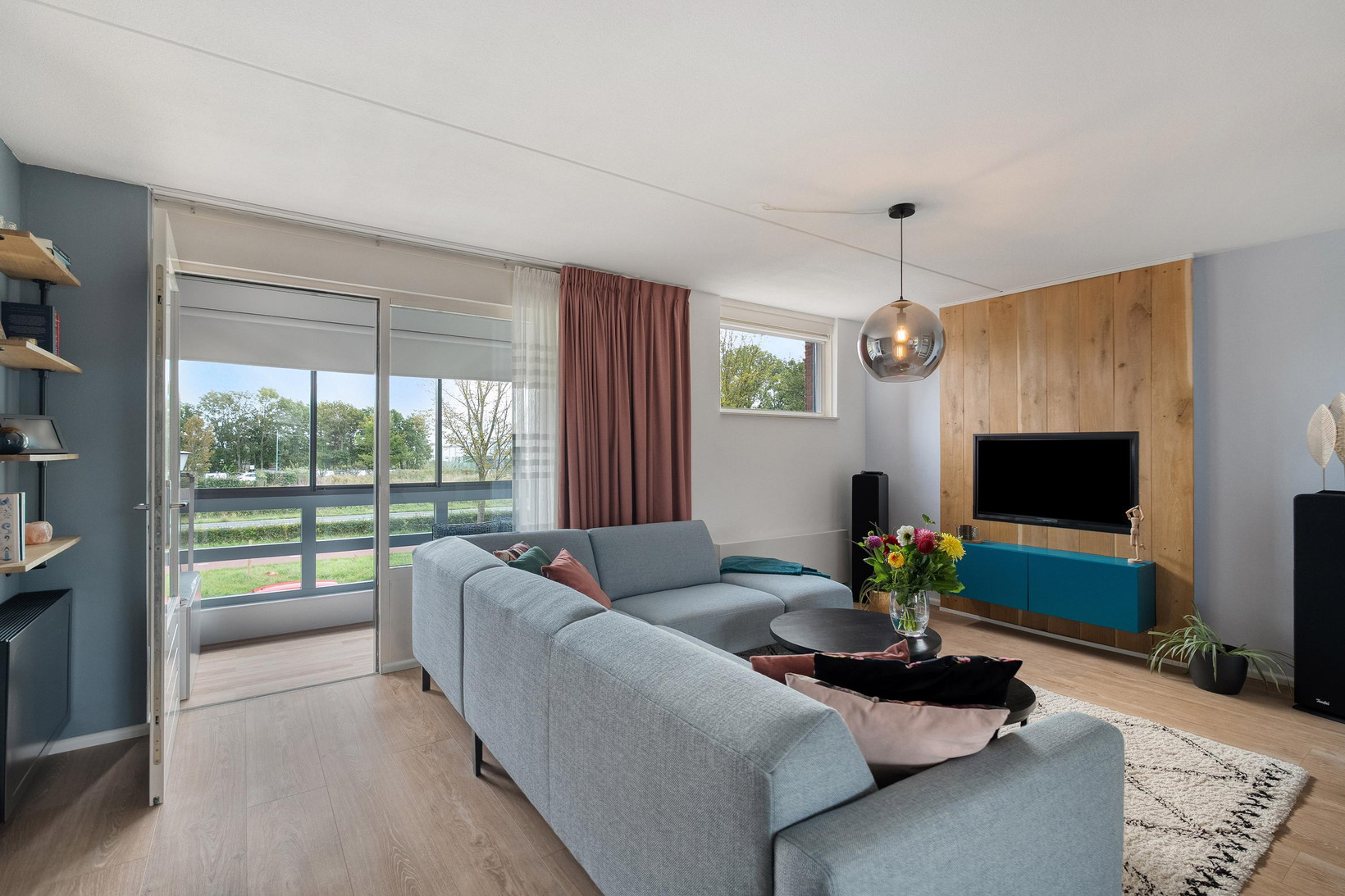 Tussenwoning te koop: de Wetering 12, Schagen