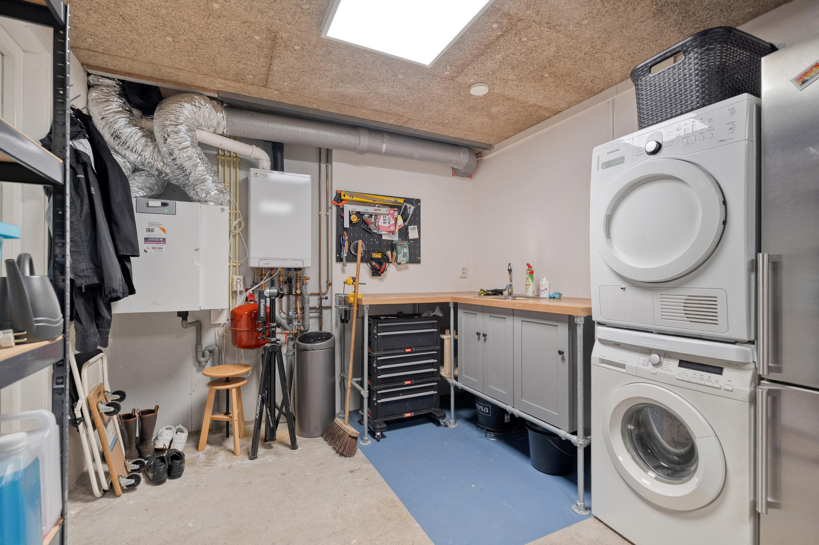 Tussenwoning te koop: de Wetering 12, Schagen