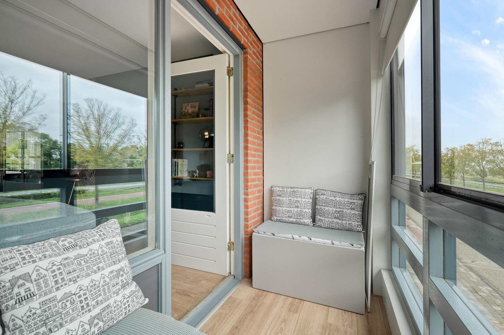 Tussenwoning te koop: de Wetering 12, Schagen