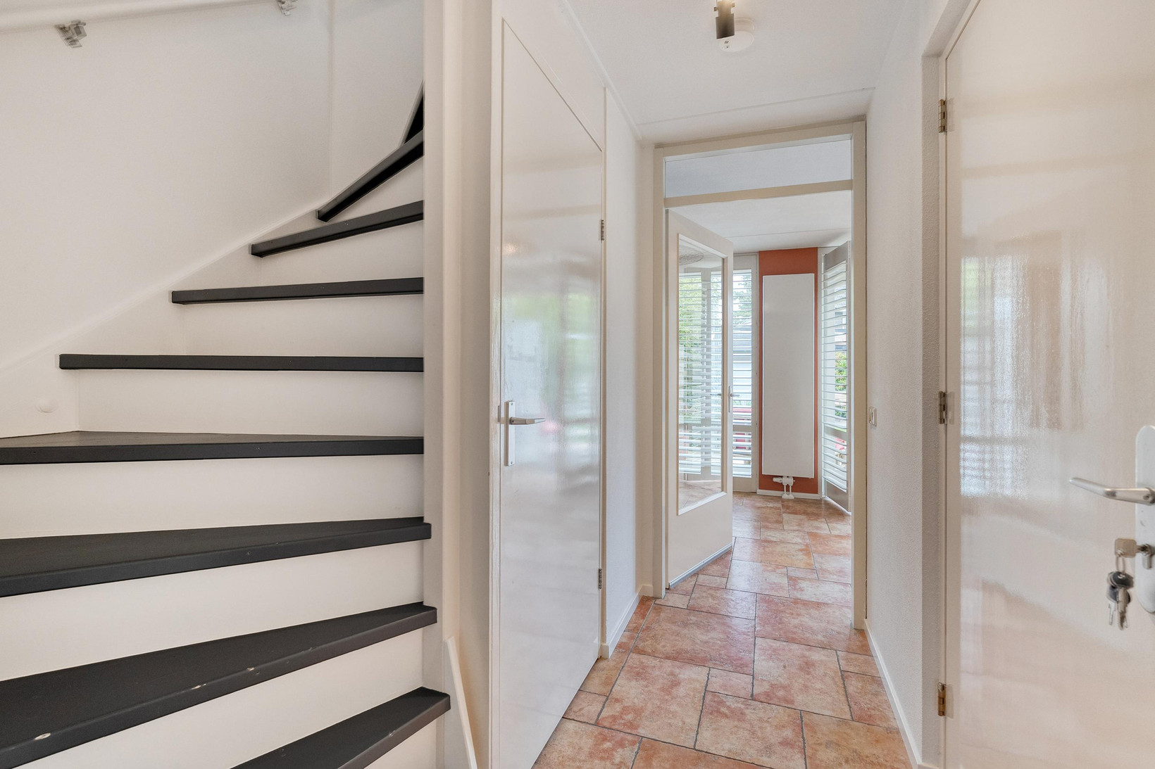 Tussenwoning te koop: de Wetering 12, Schagen
