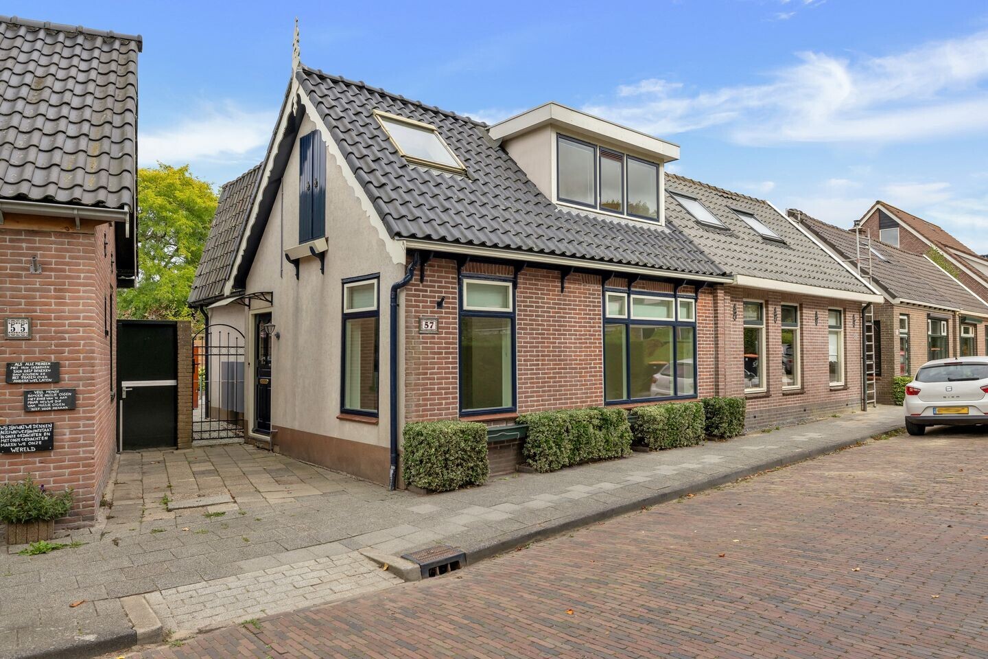 Twee-onder-één-kap te koop: Dorpen 57, Schagen