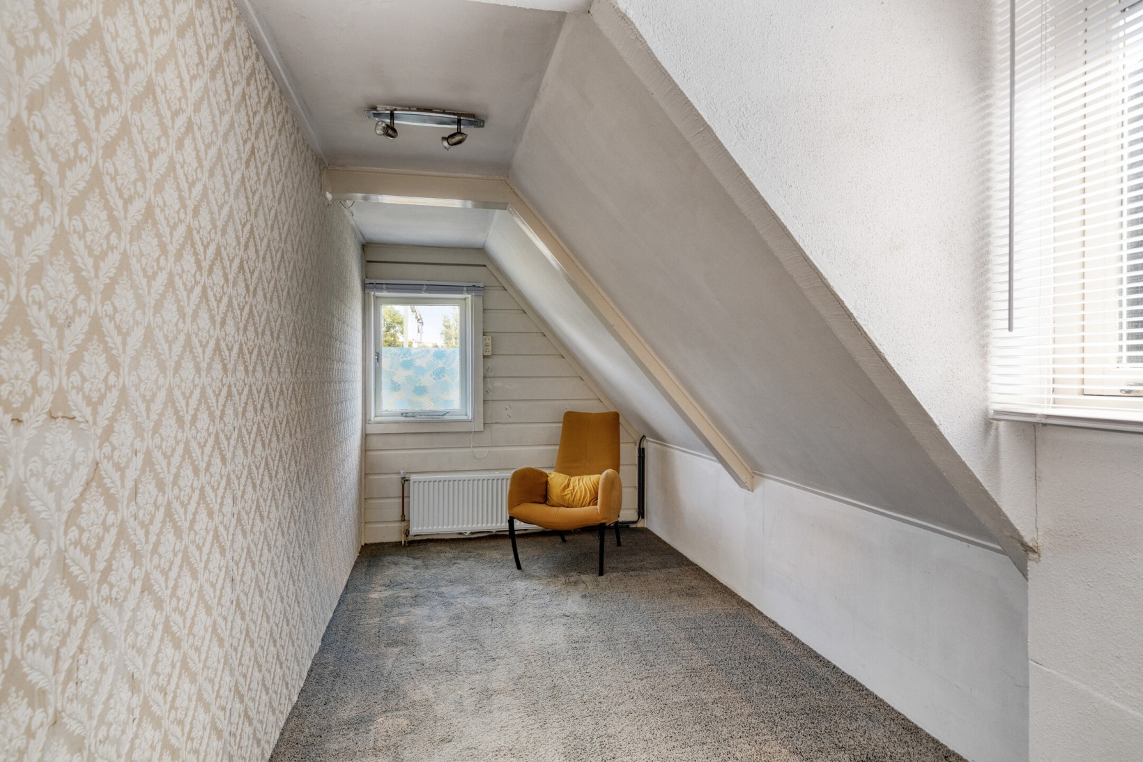 Tussenwoning te koop: Stationsweg 22, Schagen